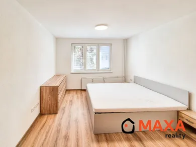 Na predaj 2-izbový byt, 58 m², Prievidza, Bakalárska