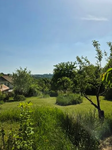 Pozemky na predaj, Bratislava-Nové Mesto · €425 000