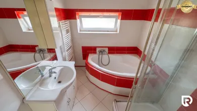 Na prenájom komerčné, 100 m², Trenčianska Teplá