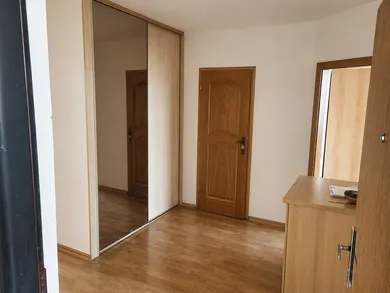 Na prenájom 3-izbový byt, 68 m², Košice-Juh, Oštěpová