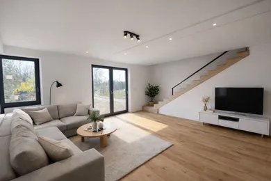 Na predaj 5-izbový dom, 136 m², Stupava, Lesná
