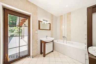 Na predaj 9-izbový dom, 671 m², Trenčín, Tichá
