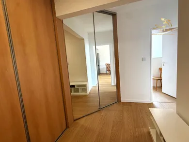 Na prenájom 2-izbový byt, 52 m², Bratislava-Podunajské Biskupice