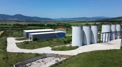 Na predaj komerčné, 113 m², Malá Tŕňa, Tokajská
