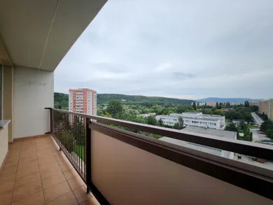 Byty na prenájom 3-izbový, Košice-Nad jazerom · €720