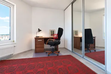 Na prenájom 2-izbový byt, 62 m², Bratislava-Staré Mesto, Šancová