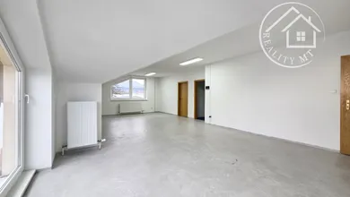 Na prenájom komerčné, 52 m², Martin