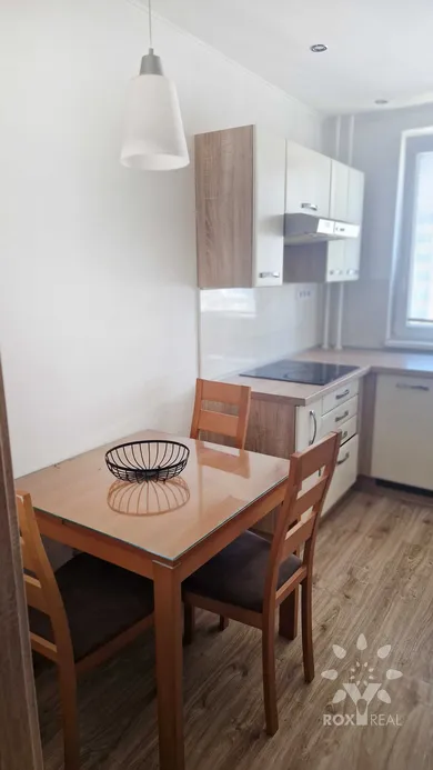 Mieszkania na wynajem, 4-pokojowe, Košice-Západ · €1200
