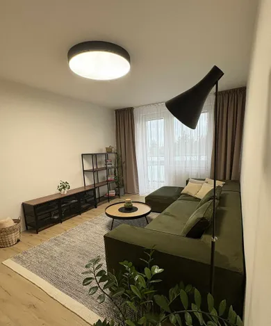 Mieszkania na wynajem, 2-pokojowe, Senica · €600