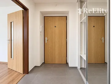 Na prenájom 1-izbový byt, 31 m², Martin, -