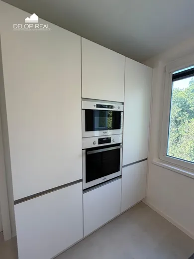 Na predaj 3-izbový byt, 79 m², Bratislava-Ružinov, Ondrejovova