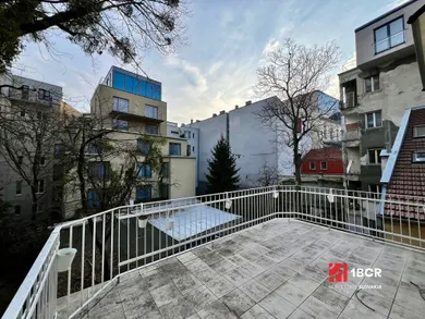 Na prenájom 4-izbový byt, Bratislava-Staré Mesto, Palackého