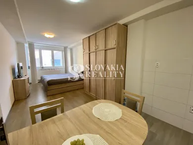Kiadó lakások, 1-szobás, Nitra · €490