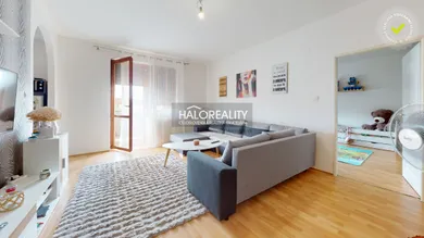 Na predaj 2-izbový byt, 62 m², Lučenec, Cintorínska