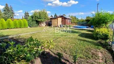 Дачні будинки на продаж, Levice · €45 000