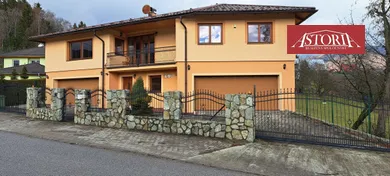 Na predaj dom v Vrútky · €956 000 · Novostavba