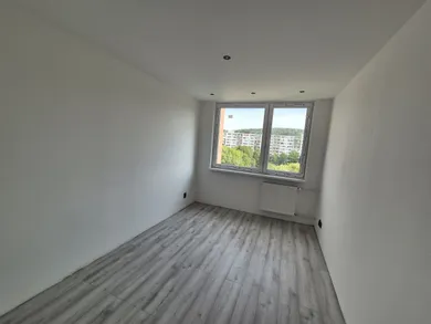 Na prenájom 3-izbový byt, 71 m², Košice-Nad jazerom, Čingovská