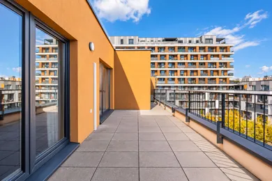 Na prenájom 2-izbový byt, 52 m², Bratislava-Petržalka