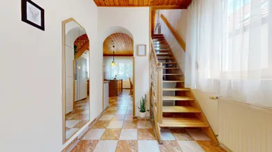 Na predaj 4-izbový dom, 125 m², Bratislava-Vrakuňa, Ráztočná