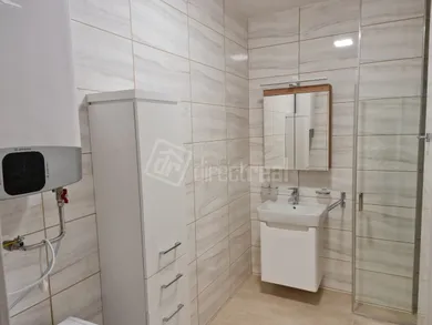 Na prenájom 2-izbový byt, 61 m², Galanta, Hlavná
