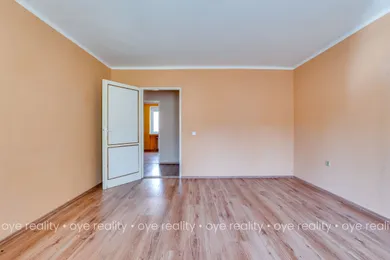 Na predaj 3-izbový byt, 71 m², Komárno, Považská