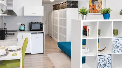 Na prenájom 1-izbový byt, 30 m², Bratislava-Rača, Rustaveliho