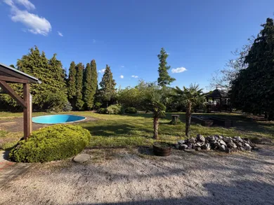 Na predaj objekt, 250 m², Andovce