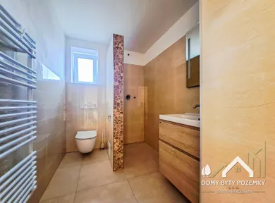 Na predaj 4-izbový byt, 125 m², Pliešovce, Zábava