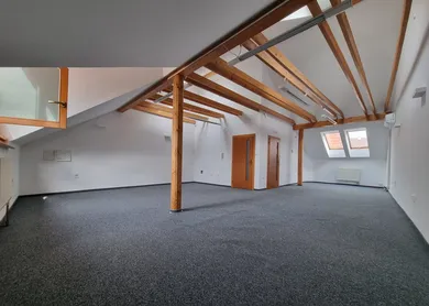 Na prenájom komerčné, 61 m², Košice-Staré Mesto, Hradbová