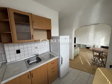 Na predaj 3-izbový byt, 57 m², Banská Bystrica