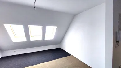 Na predaj 2-izbový byt, 79 m²