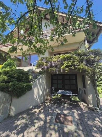Domy na sprzedaż, 5-pokojowe, Nitra · €257 000