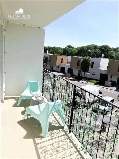 Na predaj 1-izbový byt, 44 m², Bratislava-Petržalka, Žltá