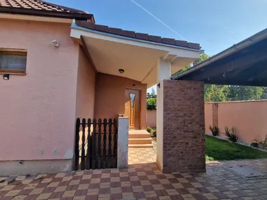 Na predaj dom, 102 m², Sereď, Malá ulička