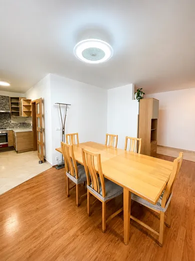 Na predaj 5-izbový byt, 148 m², Bratislava-Dúbravka, Saratovská