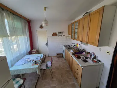 Mieszkania na sprzedaż, 4-pokojowe, Nové Zámky · €123 900