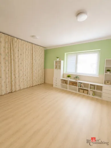 Na prenájom objekt, 198 m², Banská Bystrica, Hronská