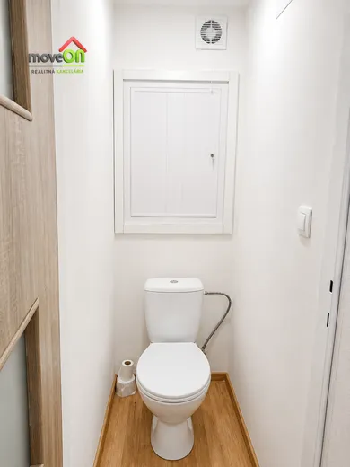 Na predaj 2-izbový byt, 65 m², Levice, Ul. Z. Nejedlého