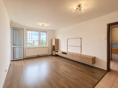 Na predaj 4-izbový byt, 85 m², Turčianske Teplice, Horné Rakovce