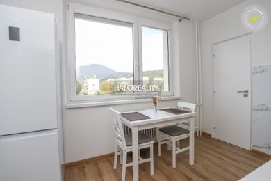 Na prenájom 2-izbový byt, 64 m², Považská Bystrica