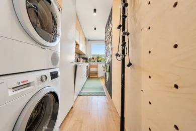 Na predaj 3-izbový byt, 64 m², Bratislava-Rača, Rustaveliho