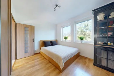 Na predaj 3-izbový dom, 78 m², Bratislava-Ružinov, Štedrá