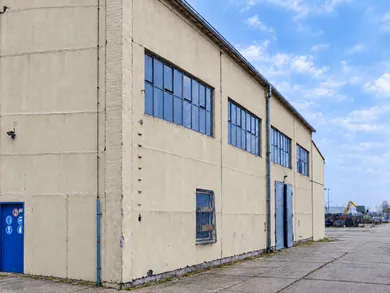 Na prenájom objekt, 600 m², Trnava, Coburgova ulica