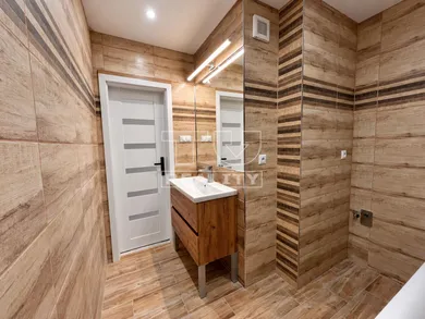 Na predaj 2-izbový byt, 56 m², Dolný Kubín