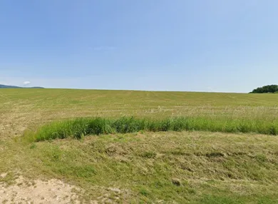 Na predaj pozemok, Vaďovce