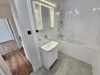 Na predaj 3-izbový byt, 64 m², Galanta, Zornička