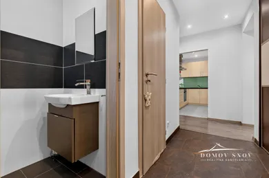 Na predaj dom, 245 m², Bratislava-Jarovce, Trnková