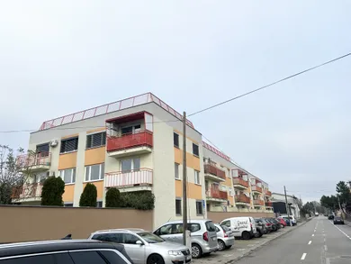 Na prenájom 2-izbový byt, 53 m², Trnava, Odbojárska