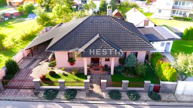Domy na sprzedaż, 4-pokojowe, Borský Mikuláš · €229 900