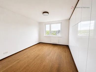 Na predaj 4-izbový byt, Bratislava-Dúbravka, Martina Granca